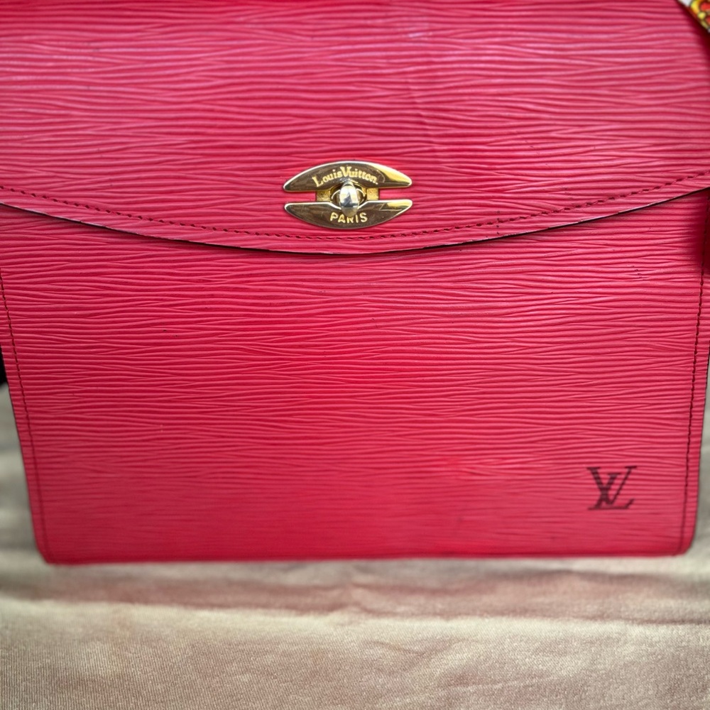 Louis Vuitton Red top handle Bag